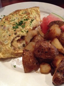 Chicken liver and bacon omelet.  I'm not normally a liver girl, but I was interested in all the other bits.  And it still delicious-ed my face off.